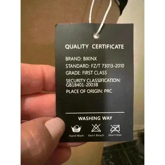 BIKINX Ditsy Floral Adjustable Straps Swimsuit Bikini Top Black White NWT Size L - Picture 9 of 12